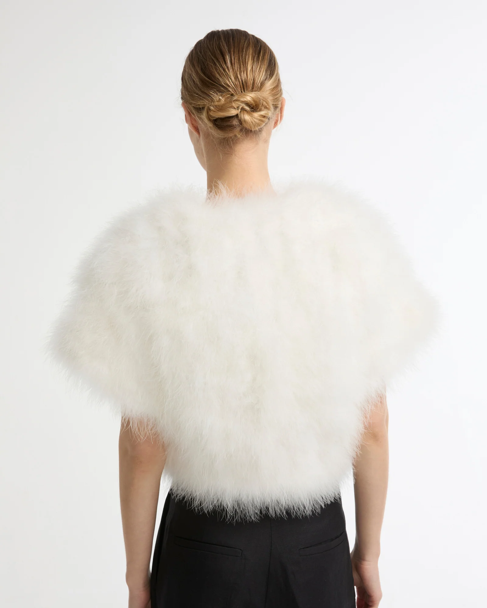 Boléro court en plumes - Image 2