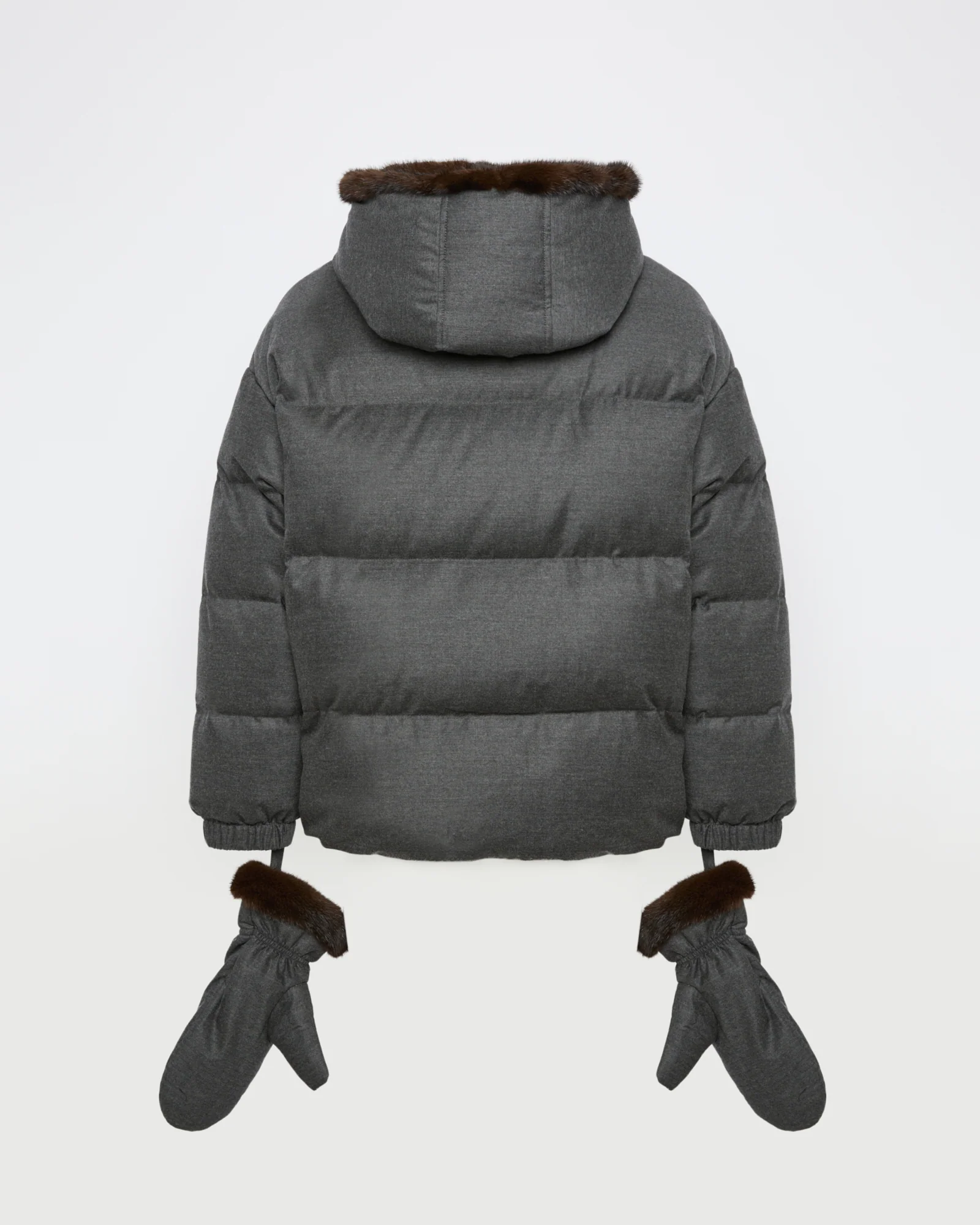 Doudoune courte en tissu Loro Piana à capuche avec intérieur en fourrure de vison et moufles amovibles - Image 6