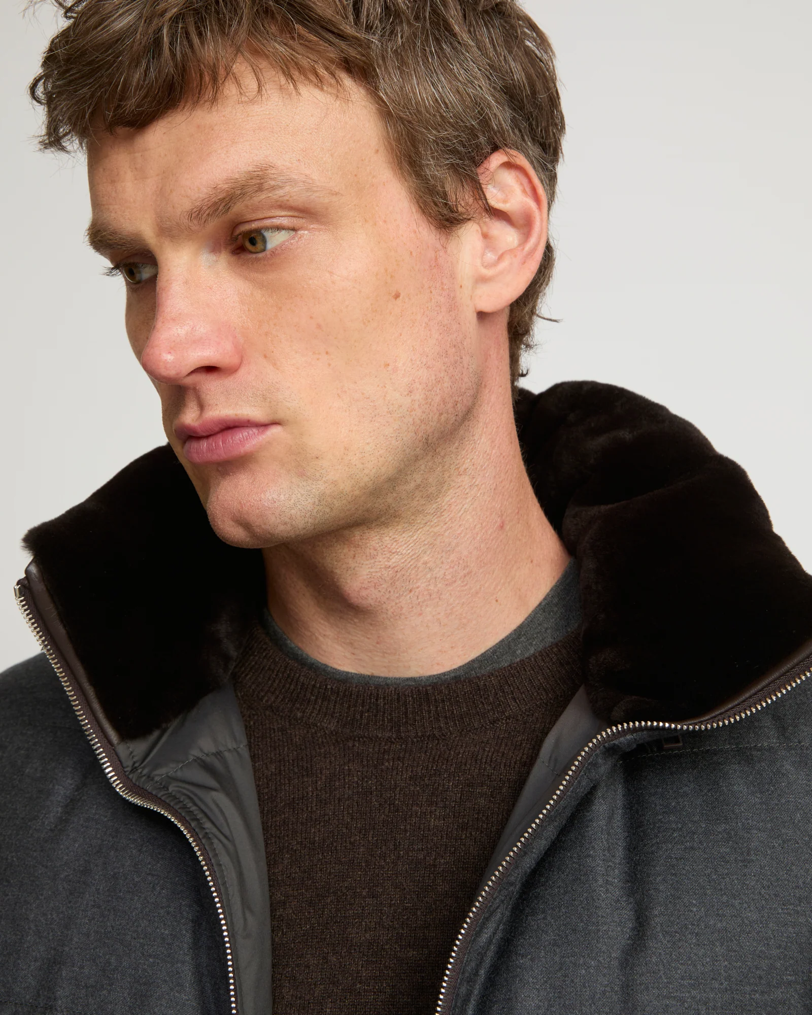 Gilet doudoune en tissu imperméable Loro Piana avec col en fourrure de vison - Image 3