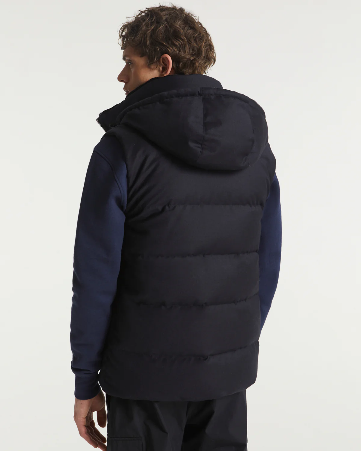 Gilet doudoune en tissu imperméable Loro Piana avec col en fourrure de vison - Image 5