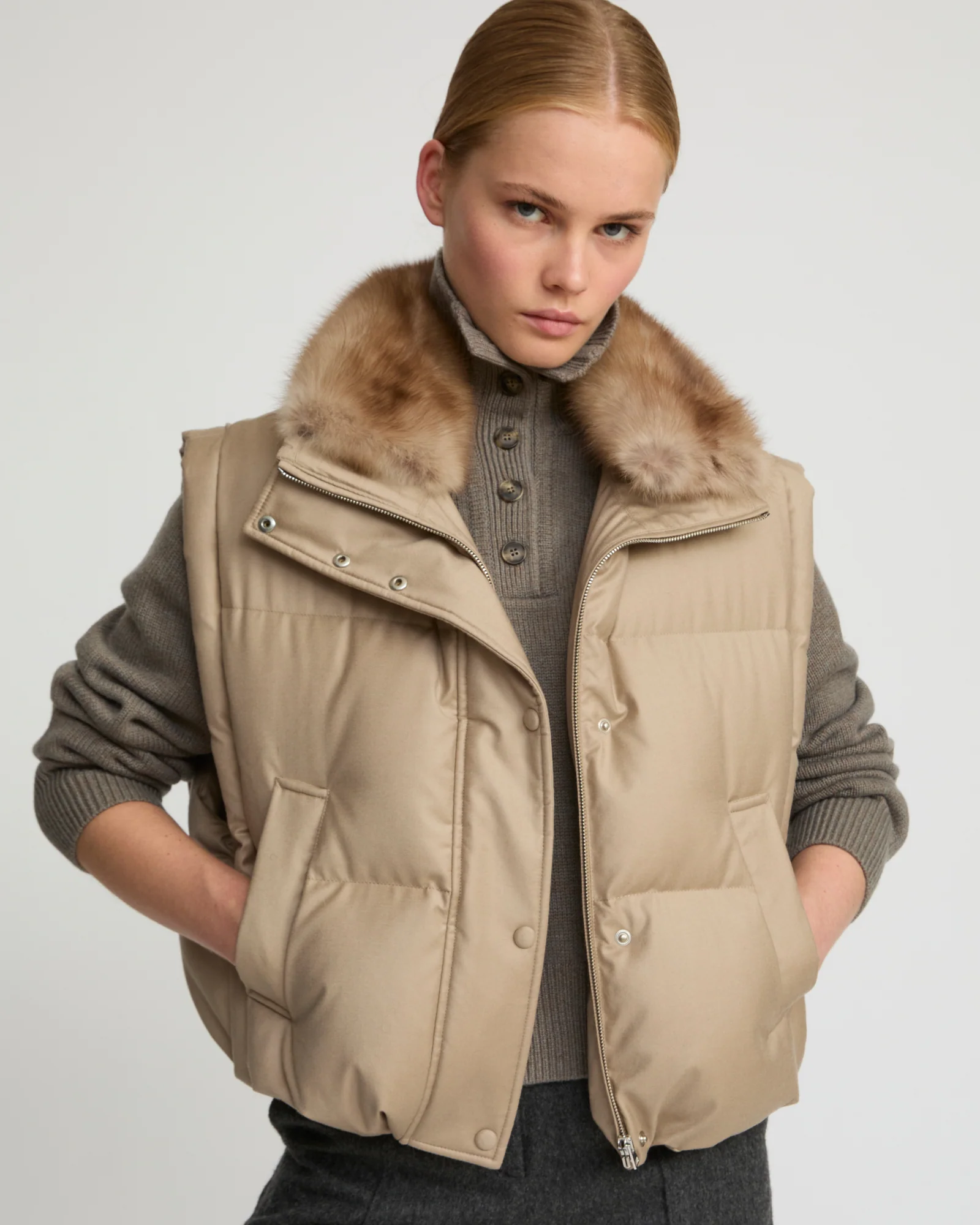 Gilet en flanelle avec col en fourrure de zibeline - Image 2