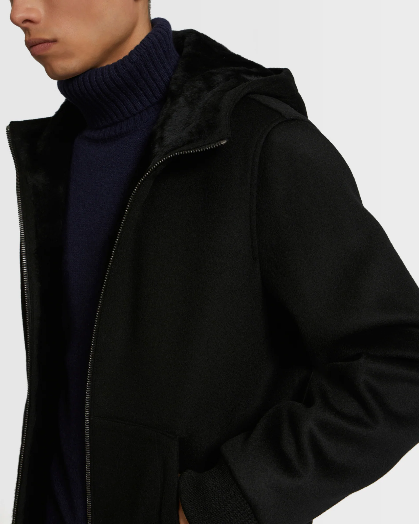 Hoodie en tissu double face laine cachemire et peau lainée - Image 3