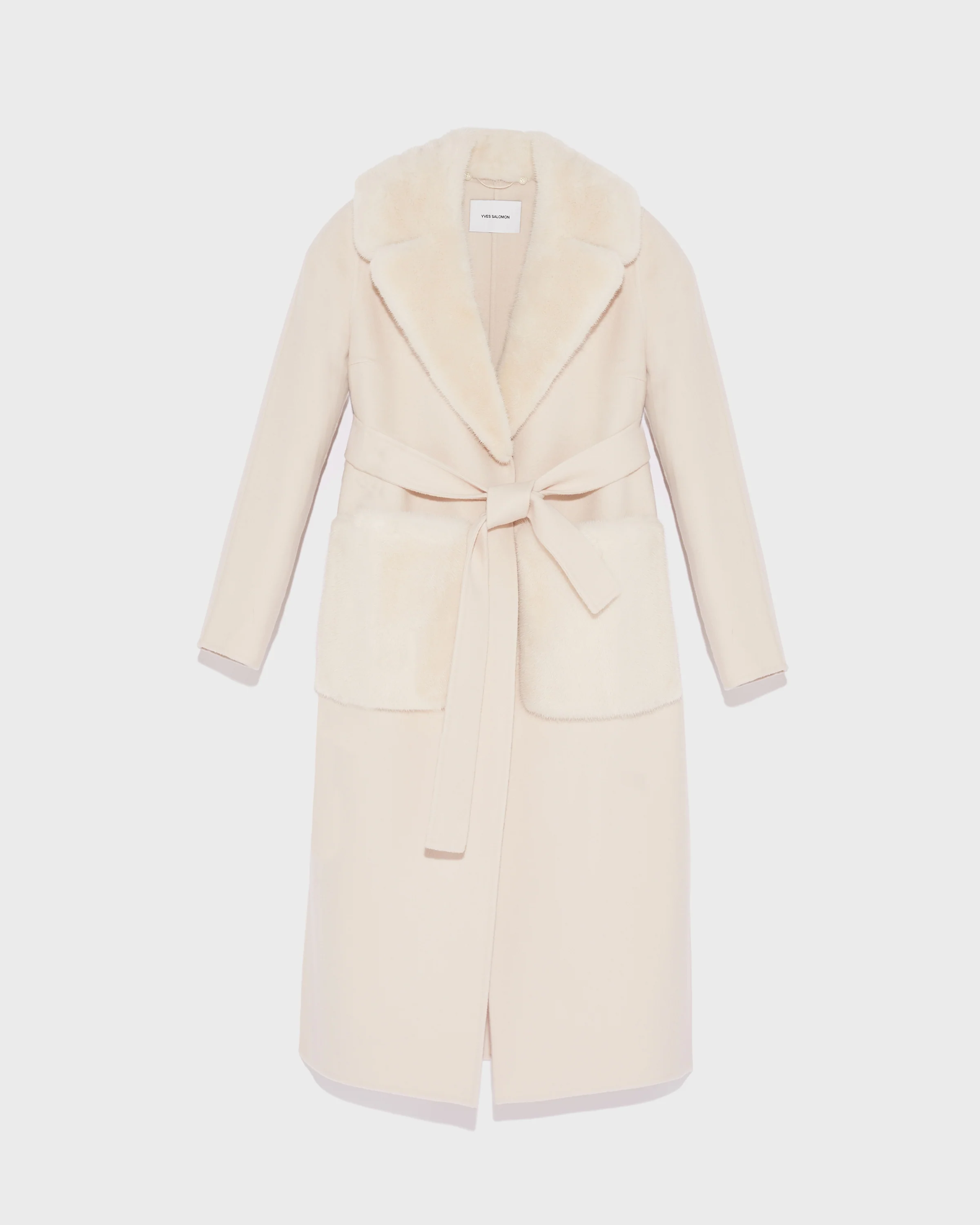 Manteau ceinturé en lainage cachemire avec col et sur-poches en fourrure de vison - Image 5