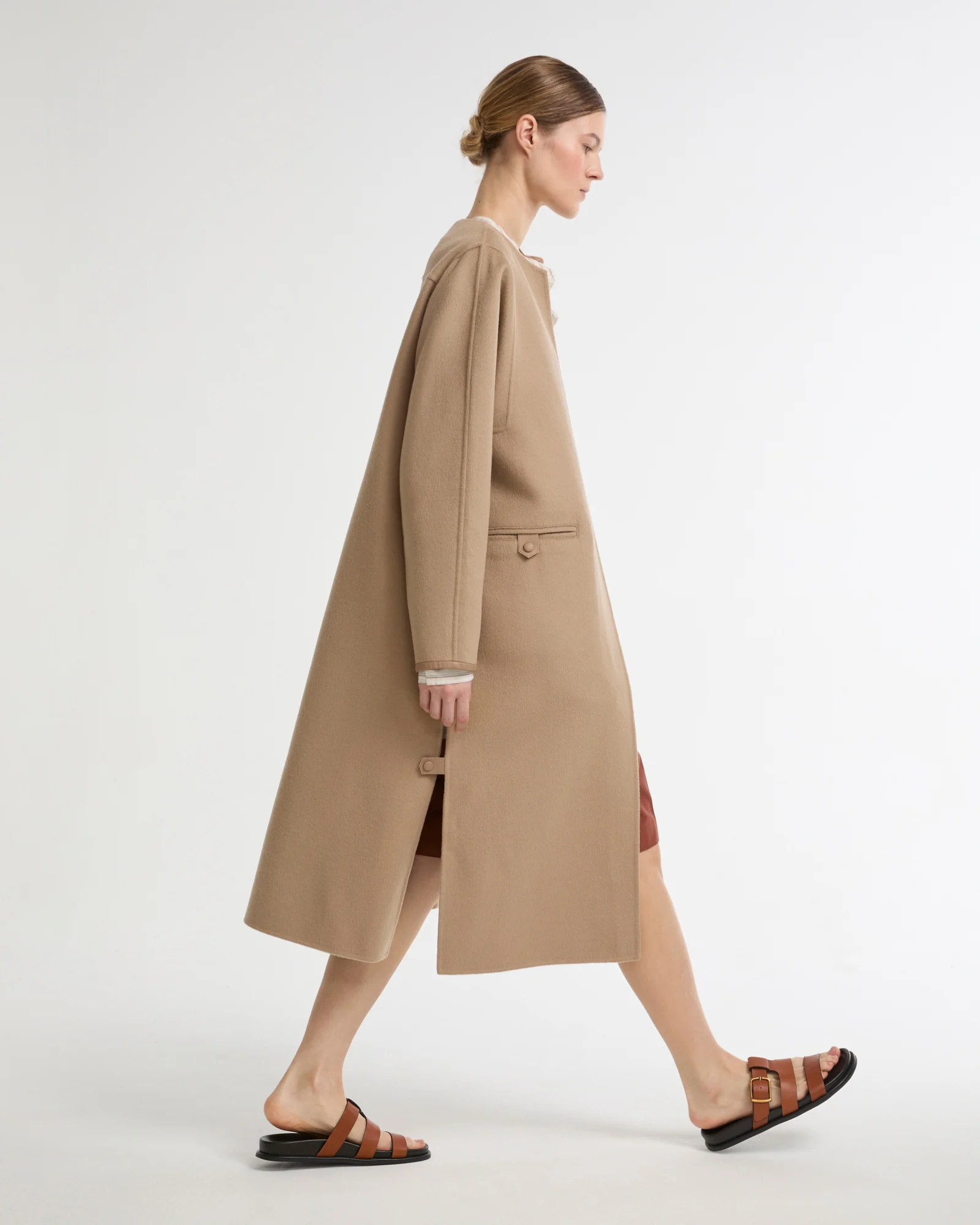 Manteau long ceinturé en lainage cachemire double face