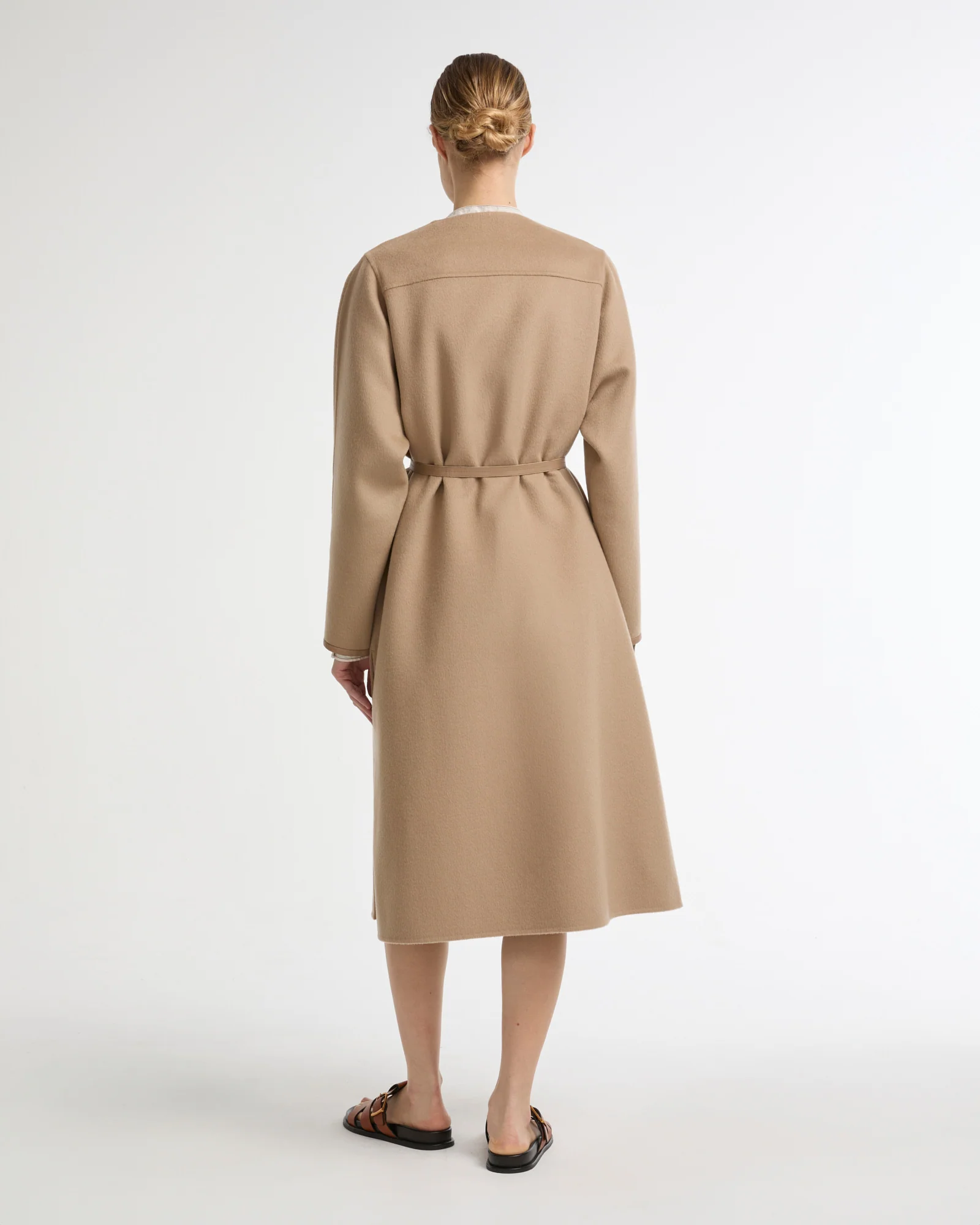 Manteau long ceinturé en lainage cachemire double face - Image 4