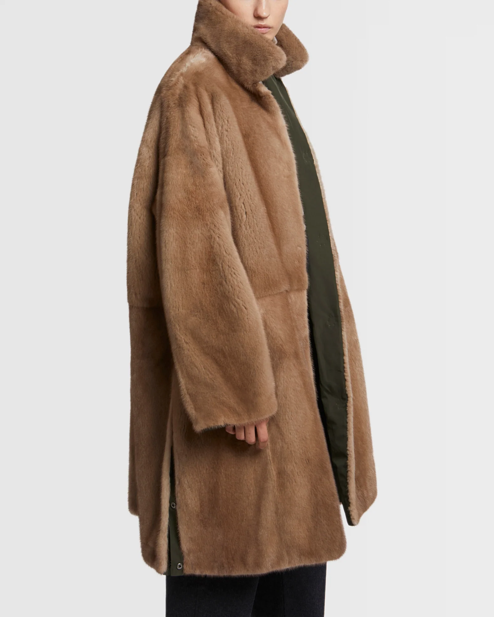 Parka à col en tissu technique réversible en fourrure de vison - Image 3