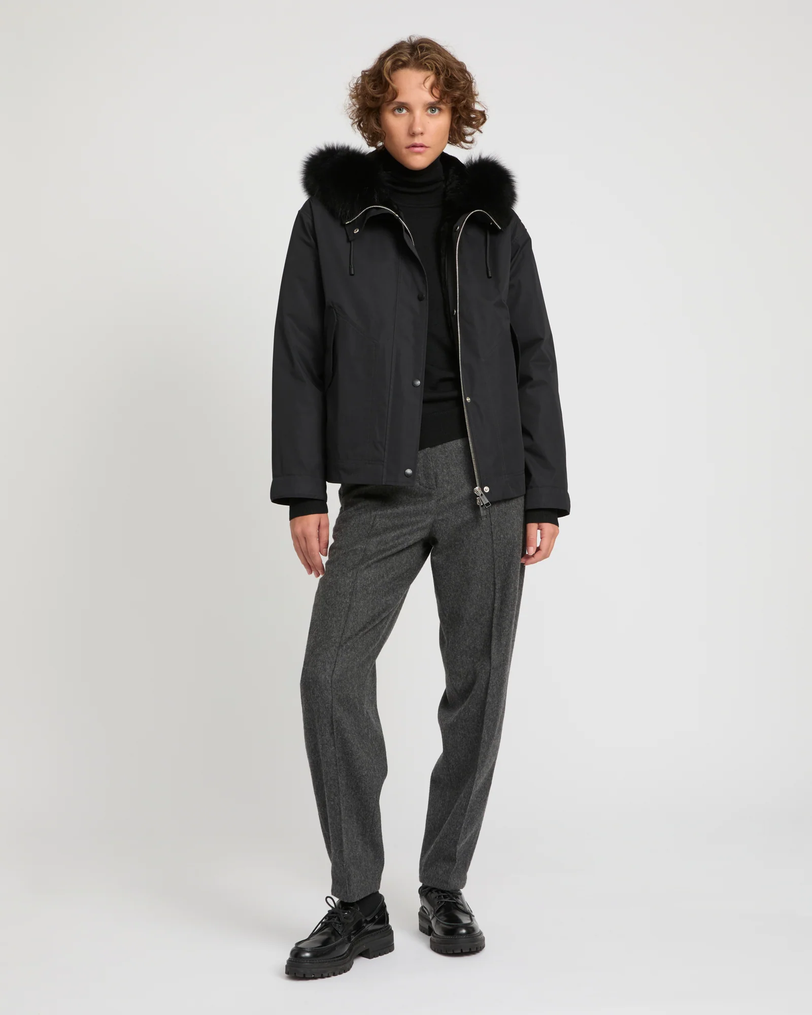 Parka courte en coton imperméable avec fourrure de renard et lapin - Image 2