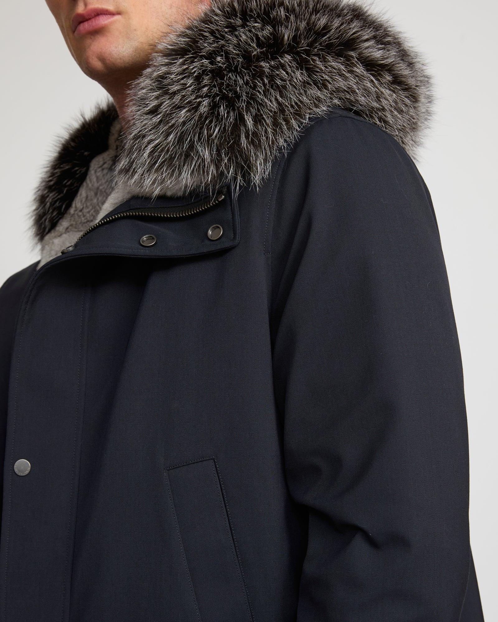 Parka courte en lainage technique avec fourrure de renard et lapin - Image 5