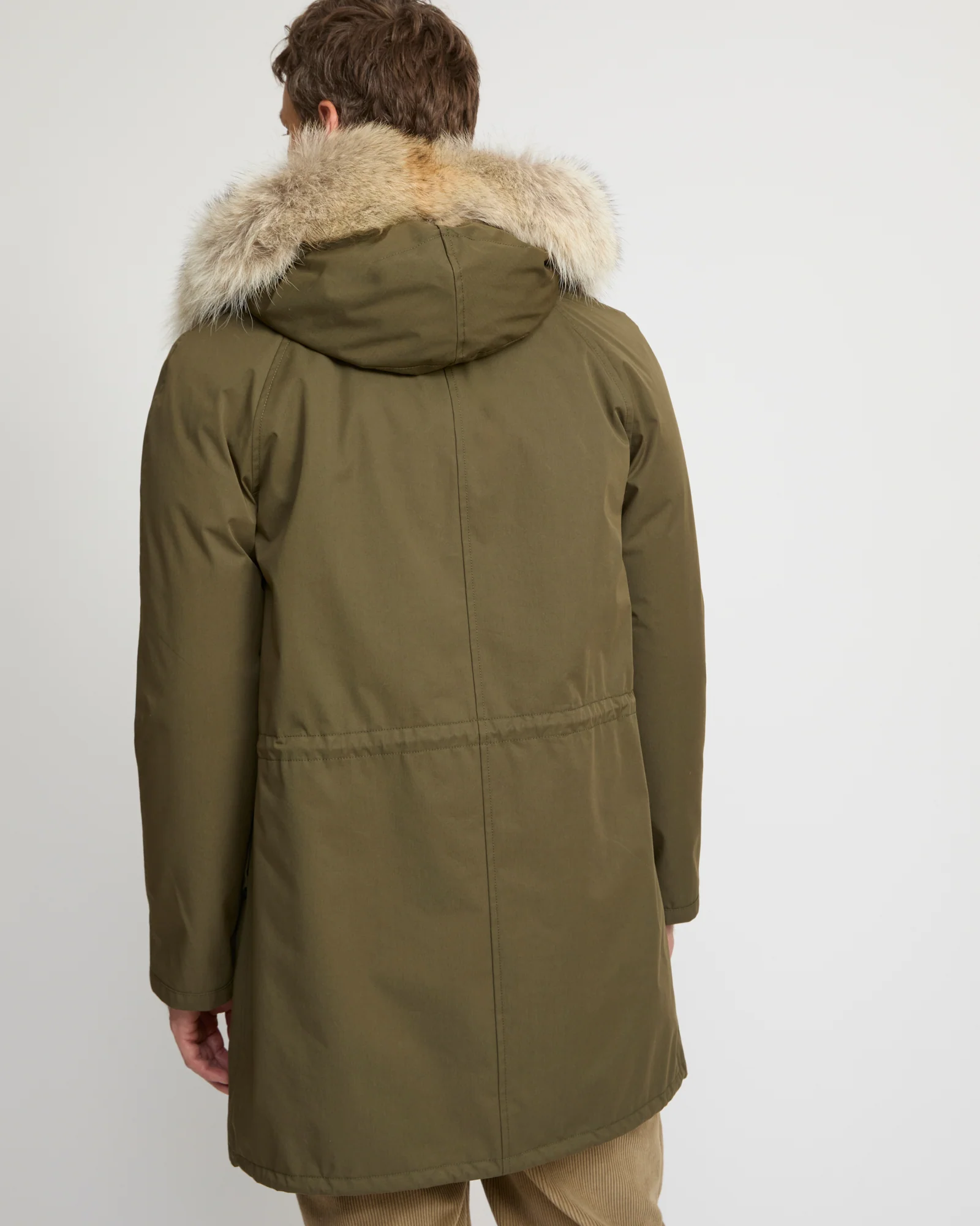 Parka iconique longue en coton technique avec fourrure de coyote et lapin - Image 5