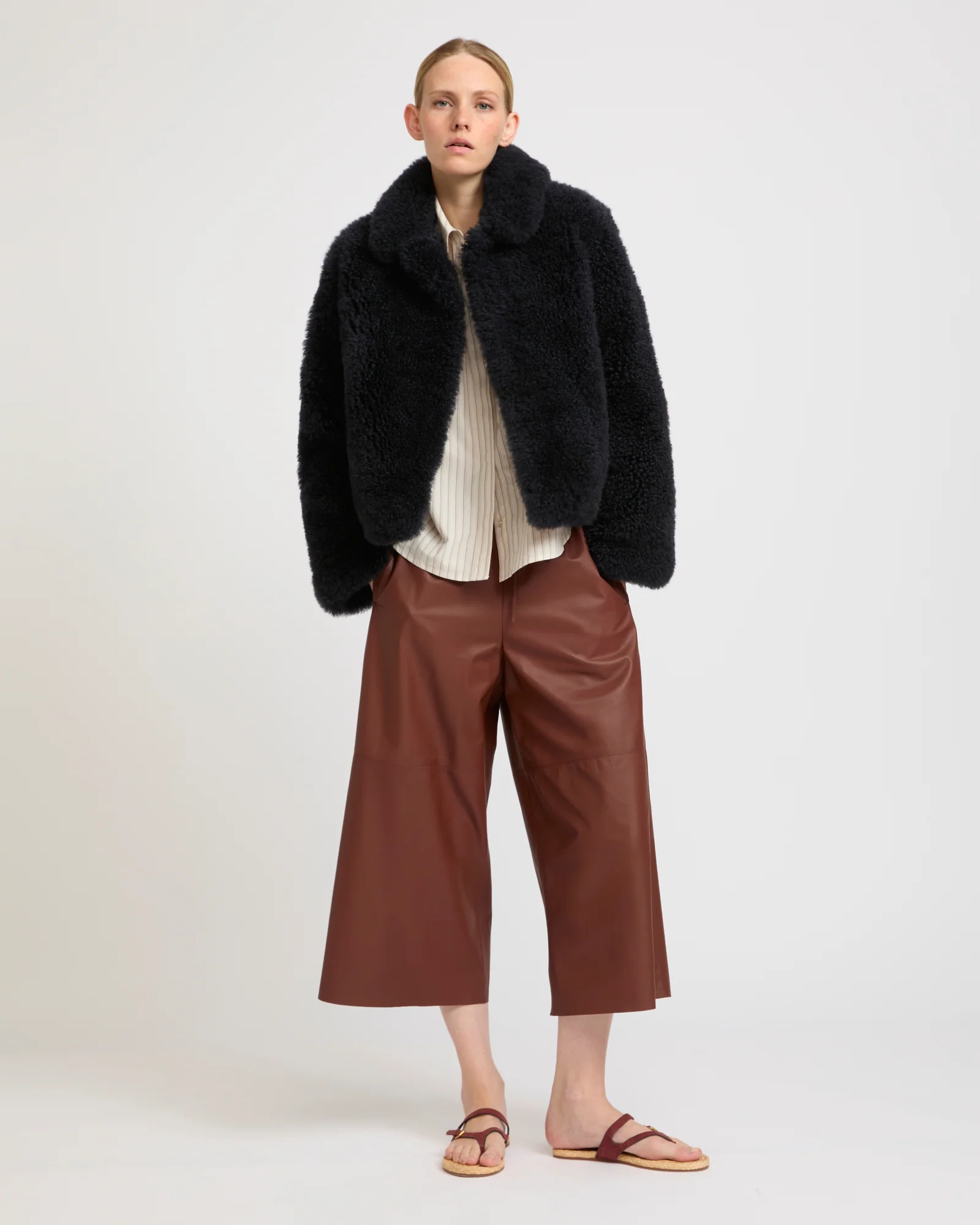 Blouson en lainage cachemire et peau lainée d'agneau long poil - Image 2