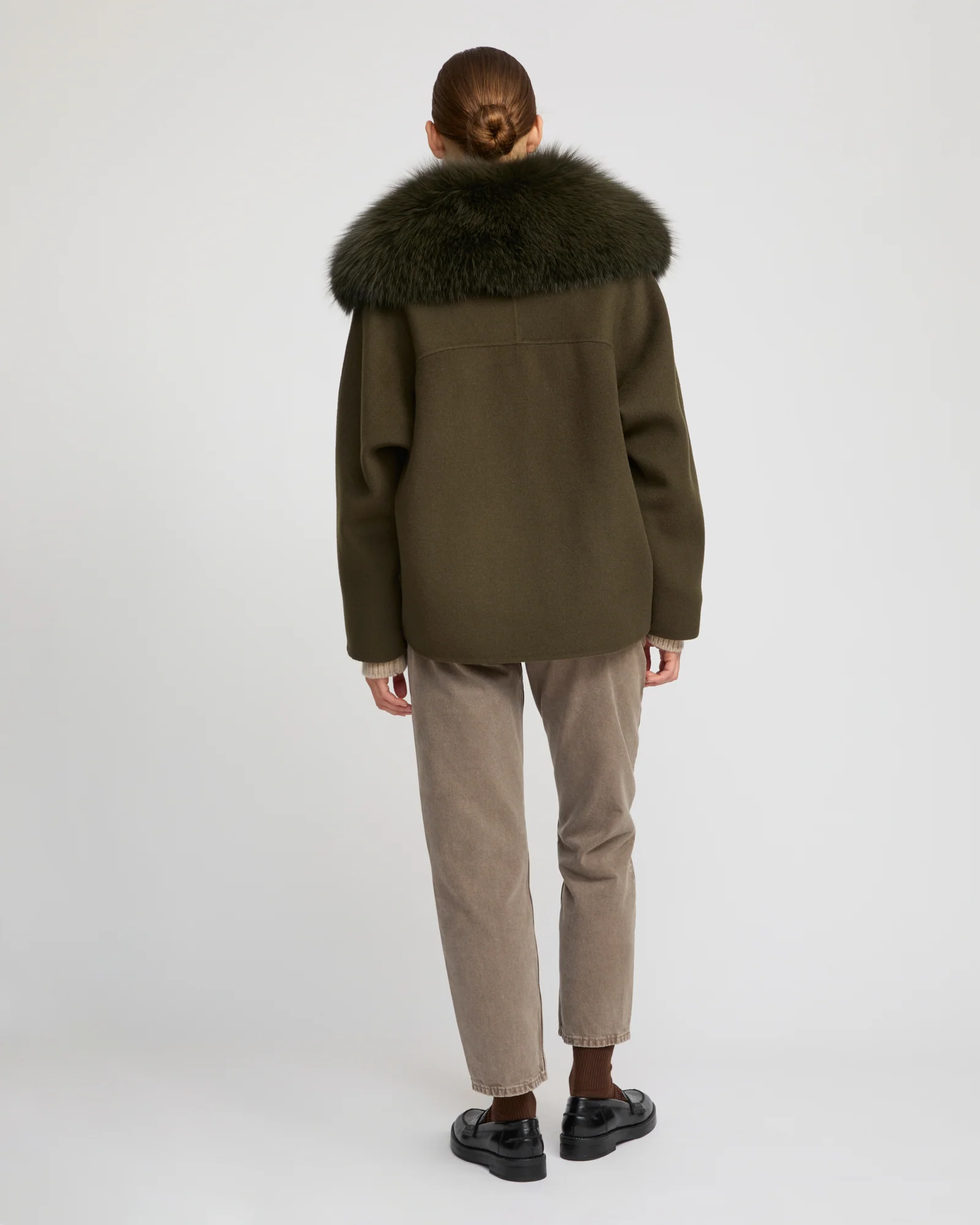 Veste caban en lainage cachemire et col amovible en fourrure de renard - Image 5
