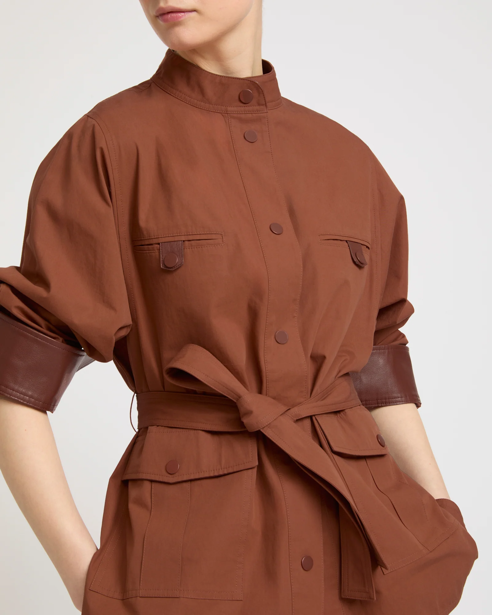 Veste saharienne ceinturée en tissu coton - Image 2