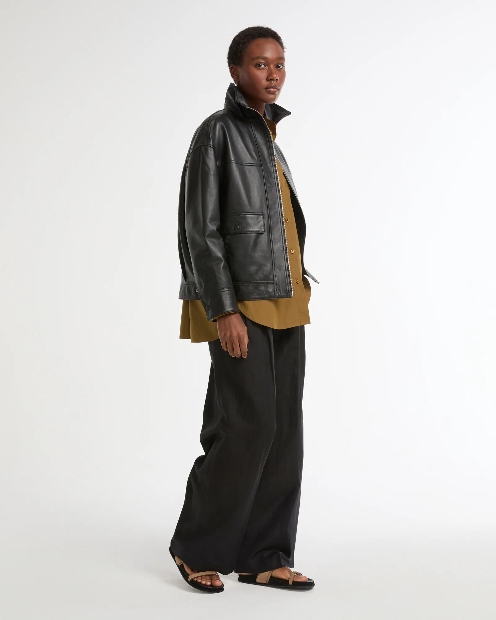 Veste courte en cuir d'agneau - Image 2