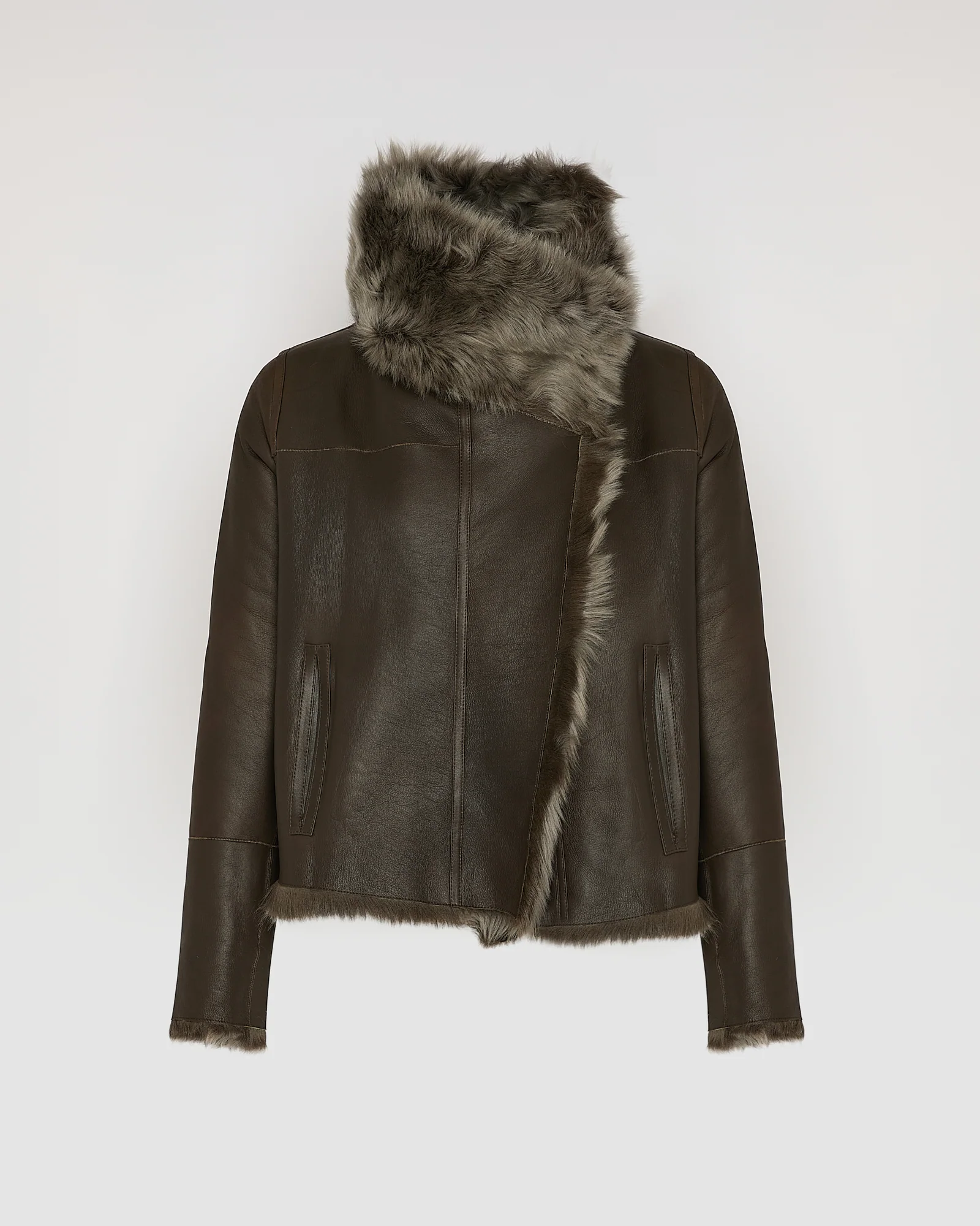 Veste courte en peau lainée d'agneau de Toscane - Image 8